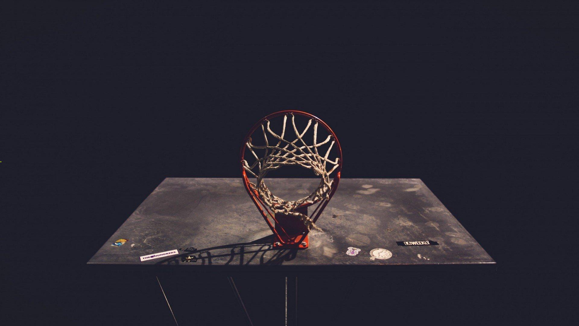 田径世锦赛震撼之夜,三项世界纪录被刷新,天才小将一战封神